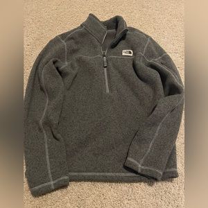 North face pullover